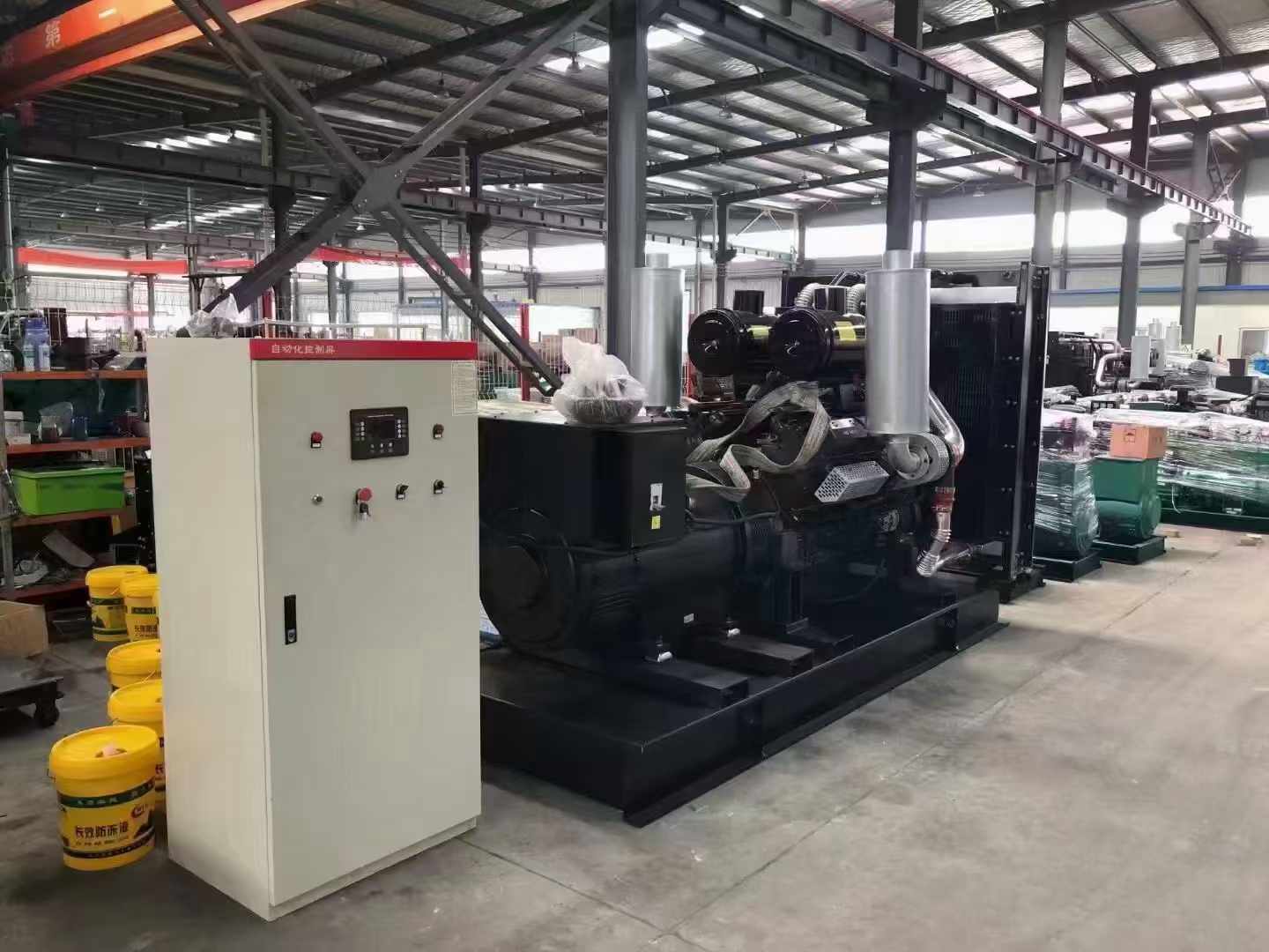 广德柴油发电机运行时的噪音和振动水平如何？